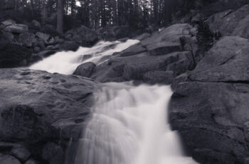 Yosemite Waterfall – LE